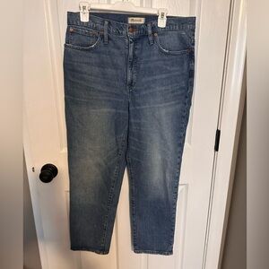 Madewell Women’s Slim Straight Jeans in Faded Blue Wash
